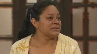 Laura - "Tengo que regalar a mis hijos para que no mueran de hambre"