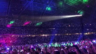 April 1, 2017 | Sky Full Of Stars - Coldplay live in Singapore