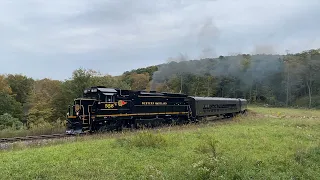 Western Maryland Scenic Railroad GE B32-8 #558 Climbs The 3% Grade @ Garner's Meadow (9/30/22)