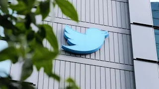 Twitter Asks Some Fired Workers to Return, Delays Change to Badges