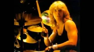 Iron Maiden - Live - 1982 - Phantom Of The Opera (Very Rare)
