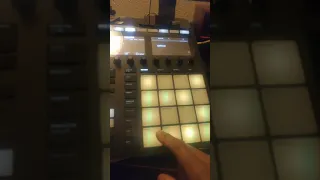 Chopping samples on a Saturday on Maschine mk3.