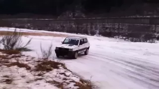 Fiat Panda 4x4 1000 GSXR sur la neige