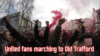 Man United fans marching to Old Trafford