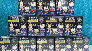 Full Case DC Comics Super Heroes Funko Mystery Minis Unboxing