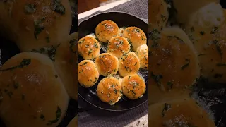 Cheese stuffed garlic bread pepperoni pizza bites