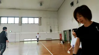 Badminton singles