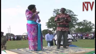 Hundreds in Oyam line up to receive daughter-of-the-soil Betty Amongi