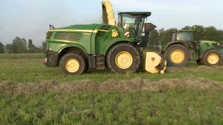 John Deere 9600i a erba trattori Fendt 820 John-Deere R6175 Same Airon 150 dumper Vaia Crossetto