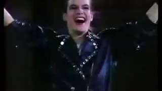 Katarina Witt performing Michael Jackson "BAD" in 1988