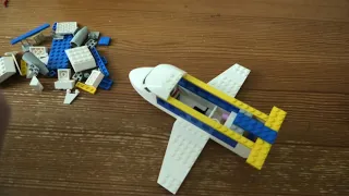 Building Lego Minions Pilot In Training SET 75547 4K