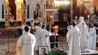 ⚡️Патриарх Кирилл проводит отпевание Владимира Жириновского в Храме Христа Спасителя.