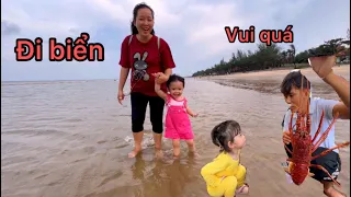 Lần đầu tiên Bối Bối được ba sang dẫn đi biển, ăn con tôm hùm siêu to , Bối vui vì được đi tắm biển