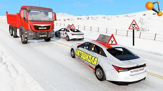 СМЕРТЕЛЬНЫЙ УРОК! ДВА УЧЕНИКА НЕ ПОДЕЛИЛИ ДОРОГУ в АВТОШКОЛЕ ► BeamNG.drive