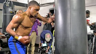 ERROL SPENCE JR ANGRILY HITS HEAVY BAG WITH RIB BREAKING PUNCHES IN FIRST LOOK TRAINING FOR UGAS!