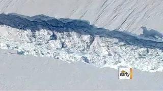 Glacier with 18-mile crack has scientists' eye