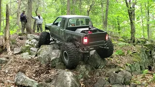 Bobbed Toyota Tacoma crawler one tons