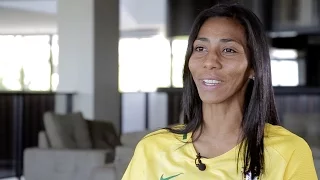 Papo Olímpico: Bruna Benites, zagueira da Seleção Feminina na Rio 2016