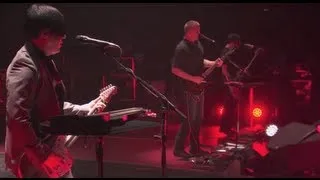 Queens of the Stone Age - I Sat By The Ocean - Live