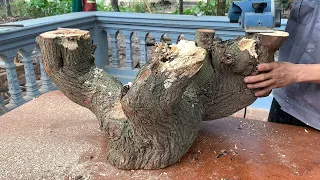 Amazing Idea Of Recycling Wood From Dry Stump Removed // Build Outdoor Wooden Table For Garden - DIY