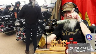 Uncle Si's Skinny Jeans Are Legendary | Duck Call Room #179