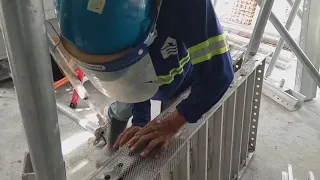 INSTALLATION OF METAL SCREEN FOR SEISMIC GAP (ACTUAL CONSTRUCTION WORKS)