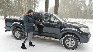 Toyota Hilux . Рулится и тормозит  лучше прадо.