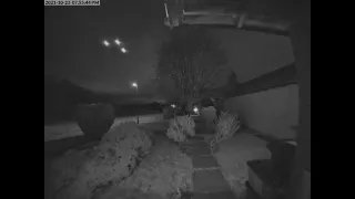 【UFO】Triangular shaped UFO caught on doorbell camera in England