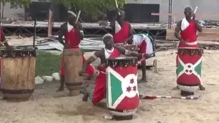 Burundi Drummers (Saga plage - Bujumbura)