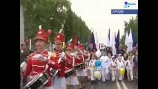 На открытие третьей смены лагеря "Артек" выступят россошанские барабанщицы