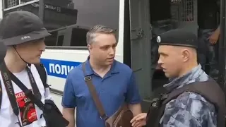 "Американец? Свободен!"