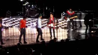 Bruno Mars and Pharrell cover N*E*R*D*'s Rock Star at the Hollywood Bowl