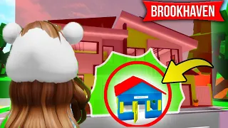 ENTRO DI NASCOSTO NELLE CASE DOVE SONO STATA BANNATA SU BROOKHAVEN ROBLOX!