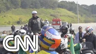 Bolsonaro faz passeio de moto com apoiadores em São Paulo | CNN SÁBADO