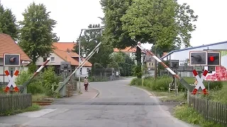 Spoorwegovergang Osterode am Harz (D) // Railroad crossing // Bahnübergang