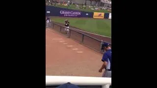 Clayton Kershaw warming up