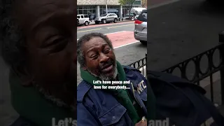 Homeless man gives stranger his last dollar 🥺❤️