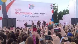 BTS in Russia - Bangtan Boys (방탄소년단)- Boy in Luv [fancam]