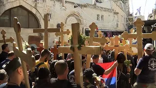 Orthodox Christians mark Good Friday with Jerusalem procession