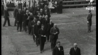 RELIGION: Liverpool Anglican Cathedral: construction (1925)