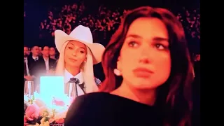 stan twitter // grammys camera on dua lipa then focusing on beyonce