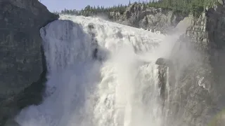 Experience Náįlįcho (Virginia Falls) in Nahanni National Park