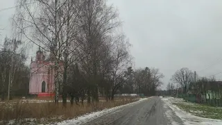 В селе Красное стоит очень красивая Преображенская церковь.Тверская область.