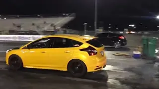 Ford Focus ST vs Hyundai Veloster Turbo