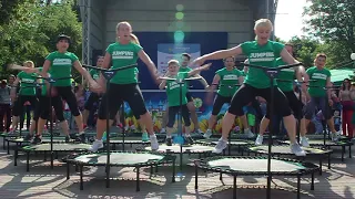 Фітнес на батутах Джампінг Кропивницький Україна jumping skyjumping фітнес fitness