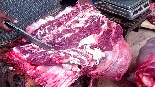 Fastest beef cutting by traditional butcher, Best beef cutting knife skills, How to cutting meat cow