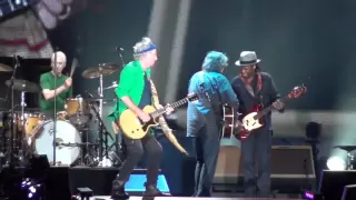 The Rolling Stones - (I Can't Get No) Satisfaction LIVE at Hyde Park 2013