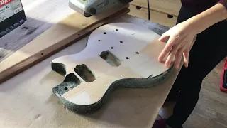 Saving a guitar from the trash - Repairing an electric guitar