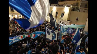 Napoli campione d'Italia: le immagini della festa scudetto nella Piazzetta di Capri