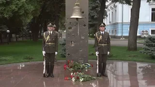 Ранковий церемоніал вшанування загиблих українських героїв 17 серпня